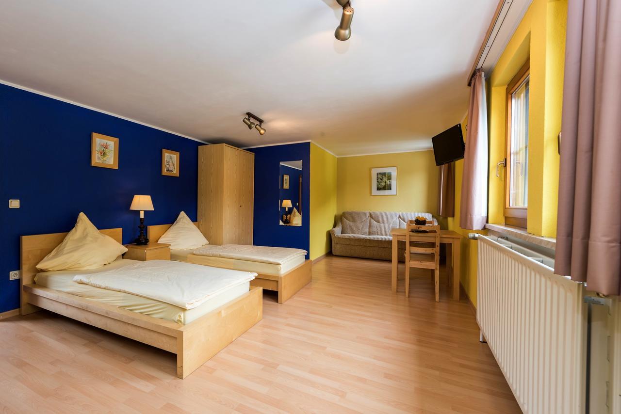 Camping De L'Our Appartements Вианден Экстерьер фото
