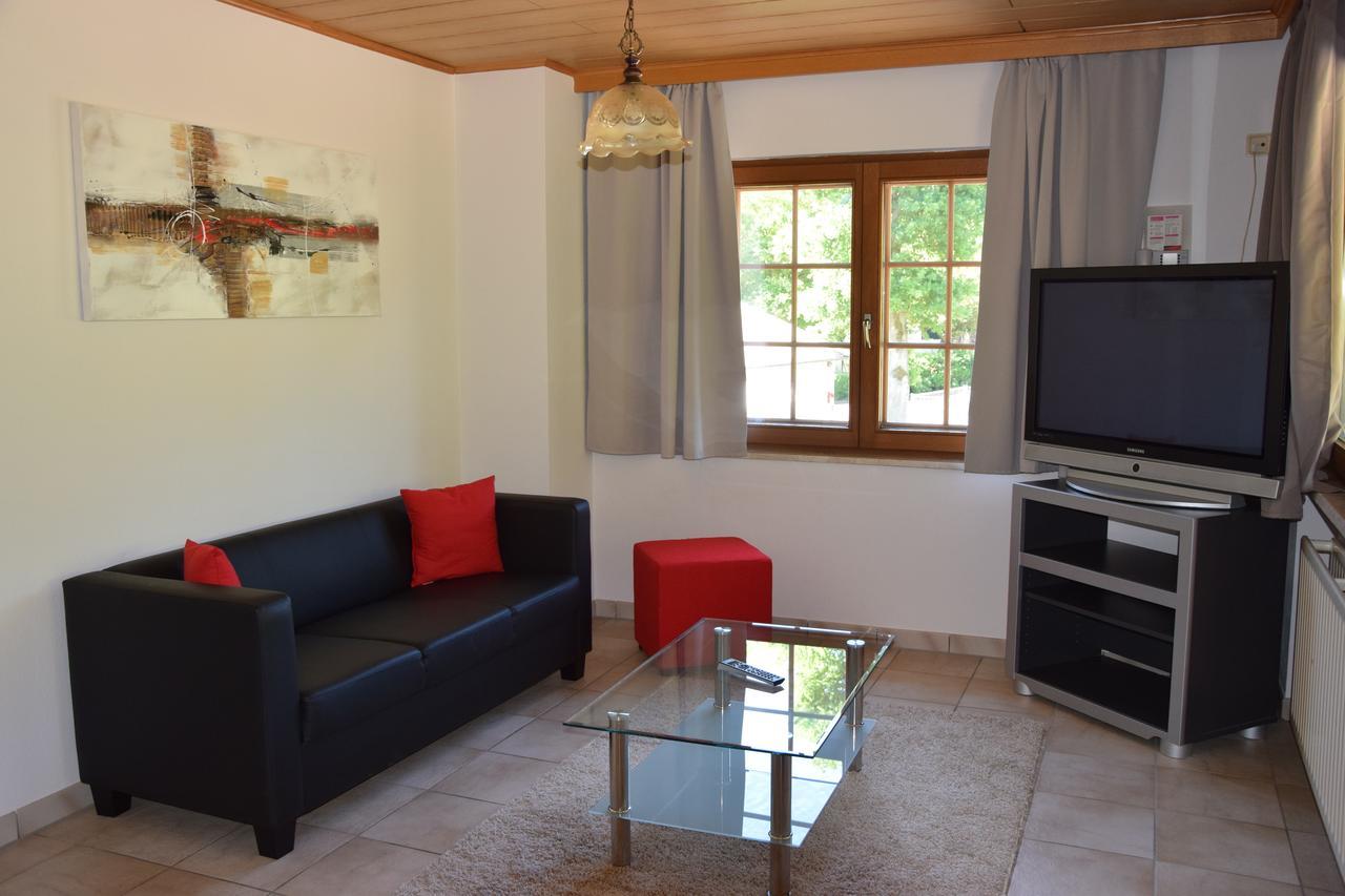 Camping De L'Our Appartements Вианден Экстерьер фото